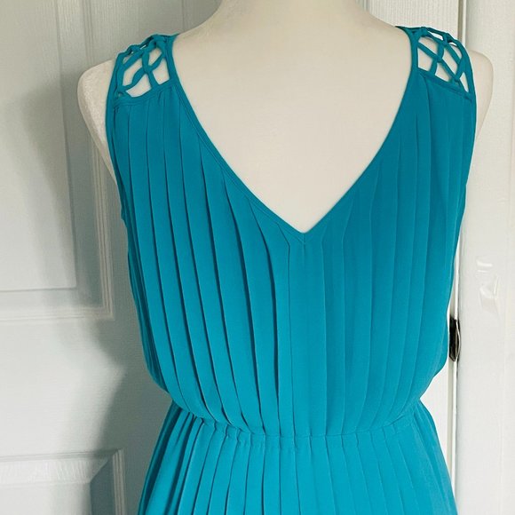 New Jessica Simpson Bluebird Blue Chiffon Pleated Dress Size 6 - Picture 4 of 8